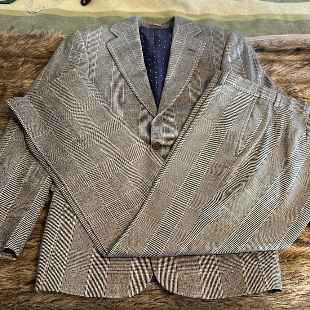 Charles Tyrwhitt Slim Fit Wool Suit